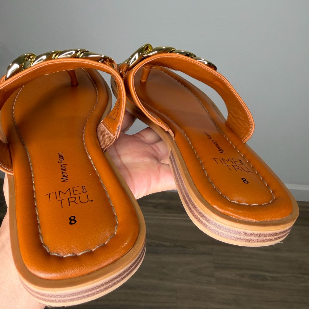 Time and Tru Brown Chain Sandals - Picture 3 of 10